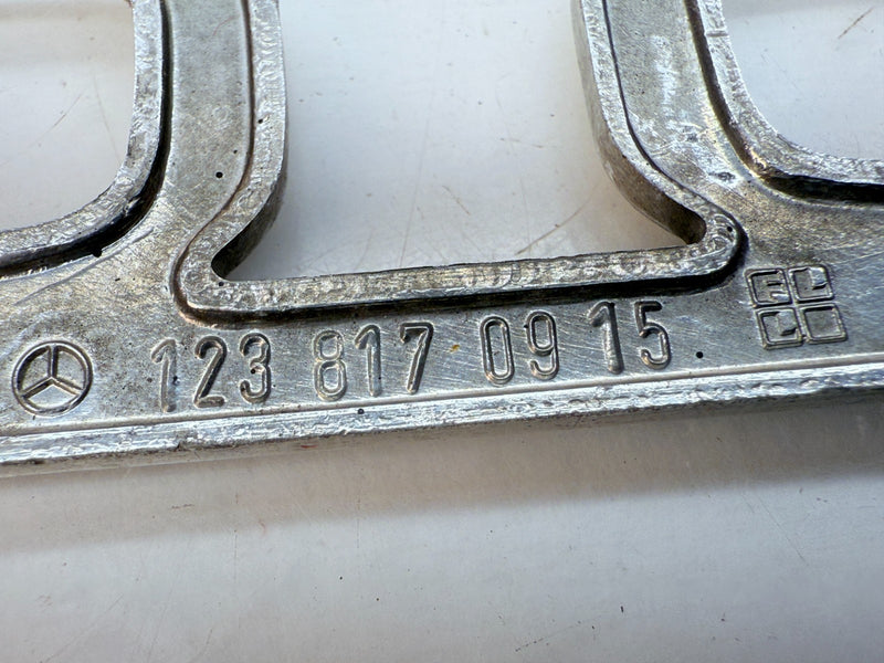 OEM Mercedes Benz 300D W116 W123 Rear Trunk Lid “300 D” Badge Emblem Logo E5-28