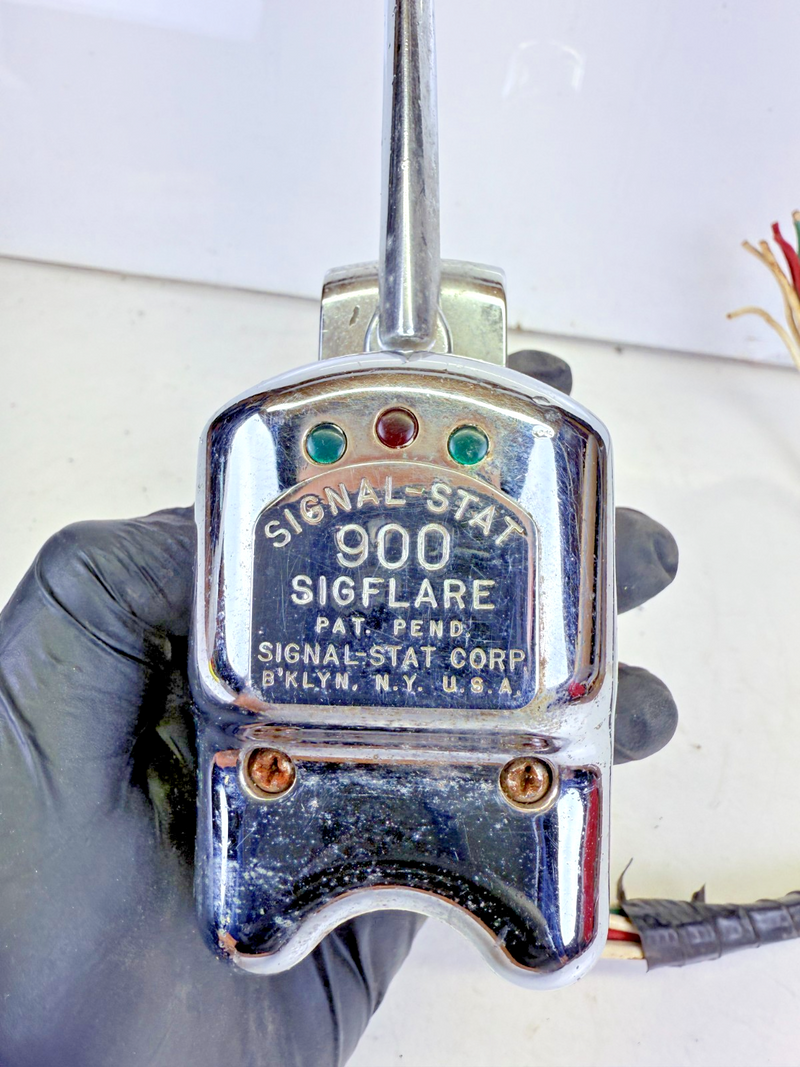 Vintage Signal Stat 900 Sigflare New York USA CHROME Turn Signal Control B12-22
