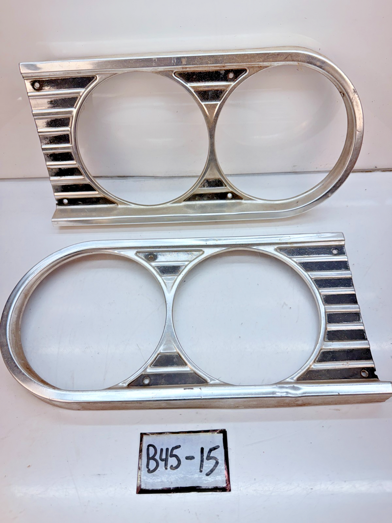 OEM 1964 CHEVROLET Chevelle El Camino Pair Headlight Trim Bezels B45-15