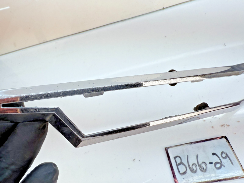 Original 1962 Chevy Hood Emblem Impala Belair Biscayne SS Full Size 62 B66-29