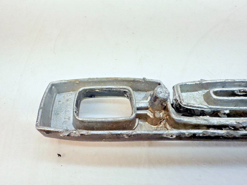 OEM 1969 1970 1971 1972 Chevrolet Custom 20 Emblem Truck Pickup 3944760 E6-112