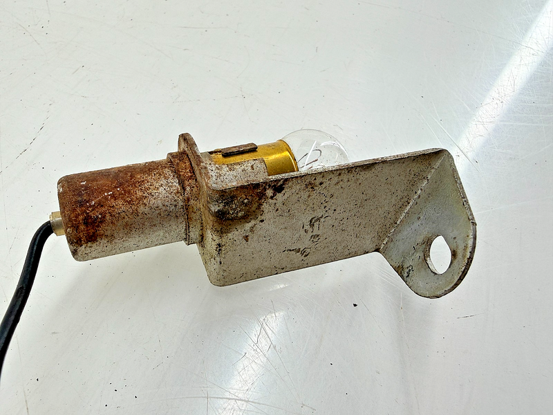 OEM  1971 1972 Ford LTD Galaxie Accessory Trunk Light D1AB-13A758-AIB C63-25