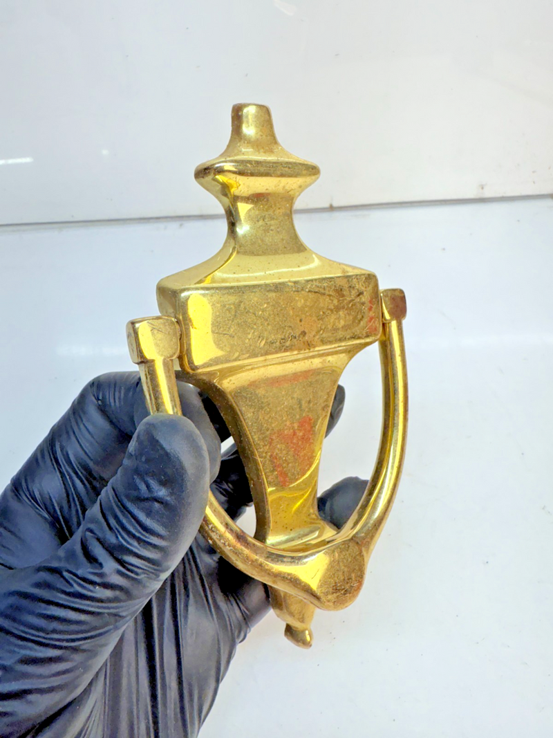 VINTAGE ANTIQUE BRASS TRADITIONAL DOOR KNOCKER 6" B68-18