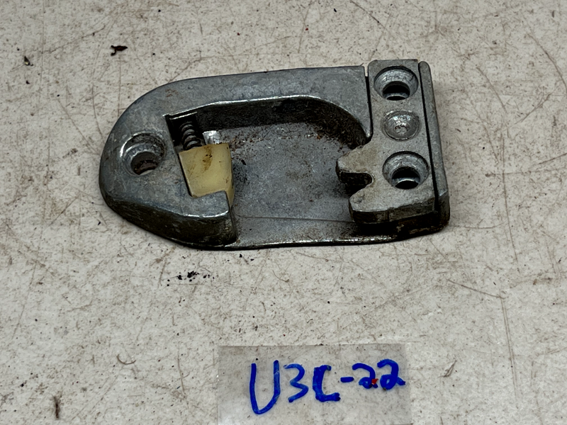 OEM GM Corvette Impala Pontiac RH Door Striker 4664964 Bel Air Cadillac B22-5