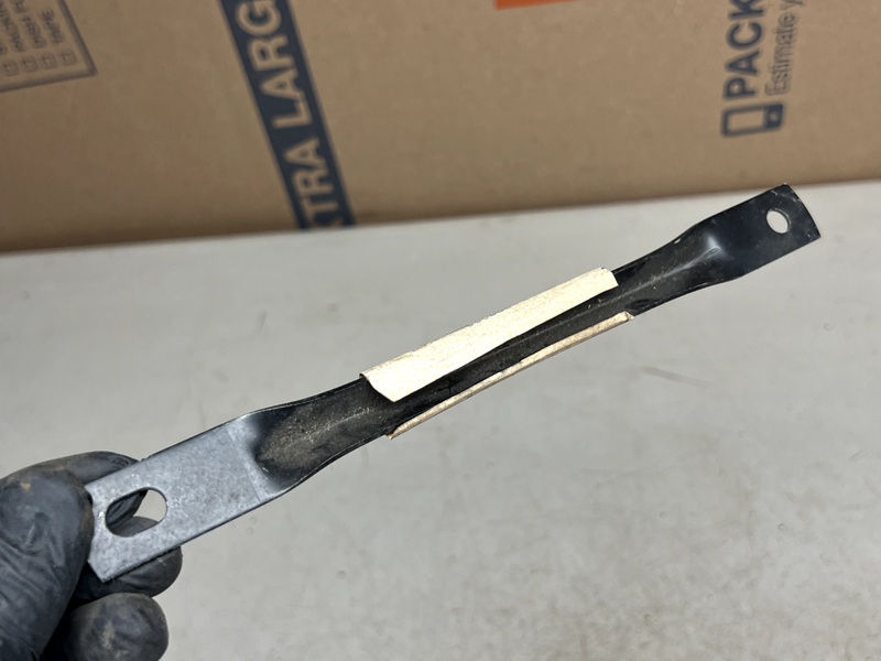 NOS Ford E30Z-16B132-A Support Bracket B30-109