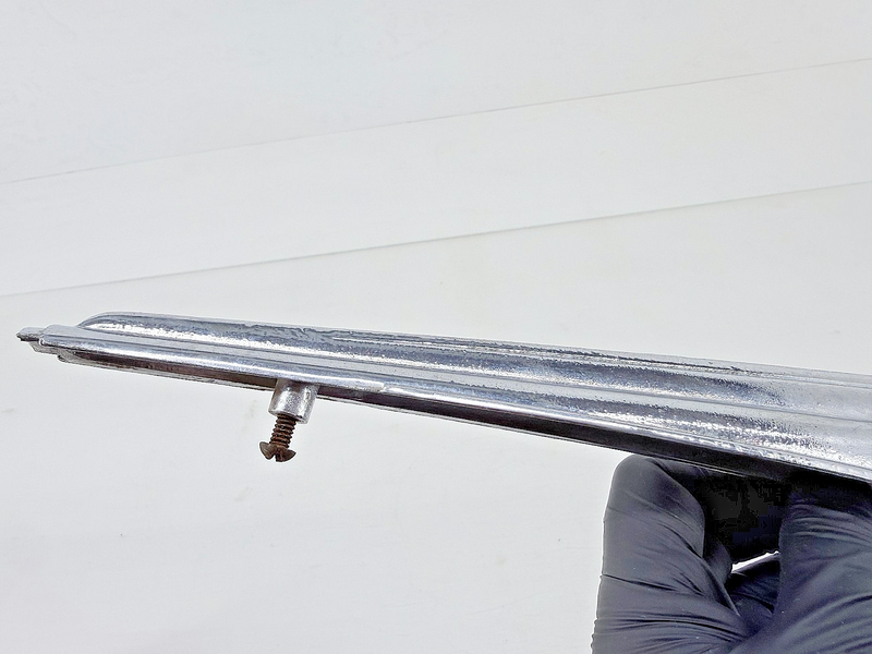 1940 CHEVROLET HOOD ORNAMENT MASTER & SPECIAL DELUXE T-29806 SEDAN COUPE C46-15