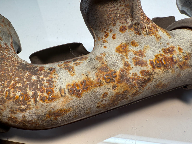 GENUINE OEM MERCEDES W126 86-91 420SEL EXHAUST MANIFOLD RIGHT 1161422602 C11-6