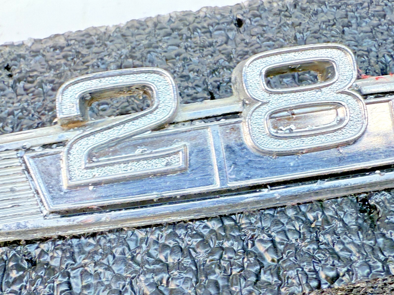 OEM 1967 1968 FORD FAIRLANE 289 Fender Emblems C7OB-16237-A B32-351