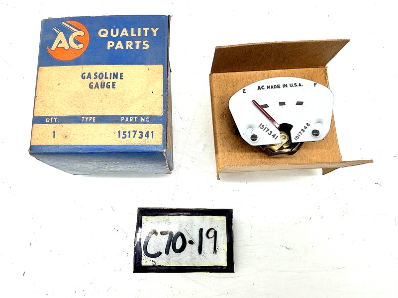 NOS 1949 1950 Chevrolet Fleetline Styleline Gasoline Gauge 1517341 C70-19