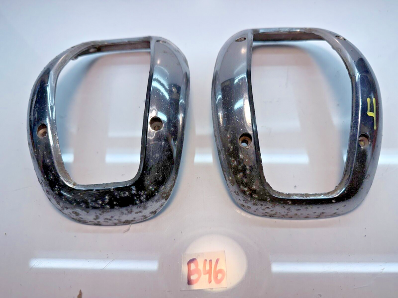 1952 1953 1954 NASH Turn Signal Marker Park Light Chrome Trim Bezel 22511 B46-4