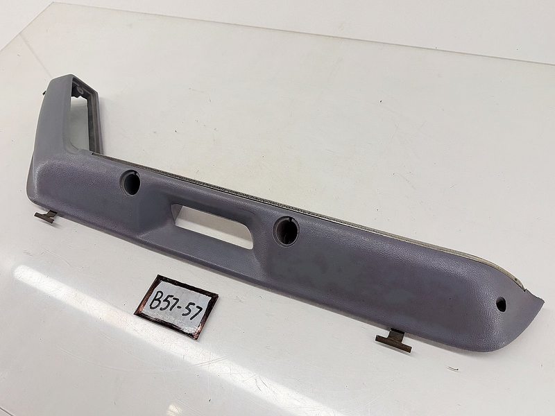 OEM 1987 - 1993 FORD MUSTANG DOOR RH PANEL ARMREST PULL HANDLE E7ZB-6124144 B57
