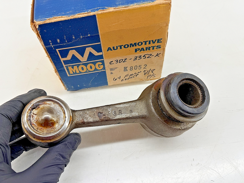 NOS 1963 1964 FORD FALCON COMET V8 POWER STEERING IDLER ARM C3DZ-3352-K C18-51
