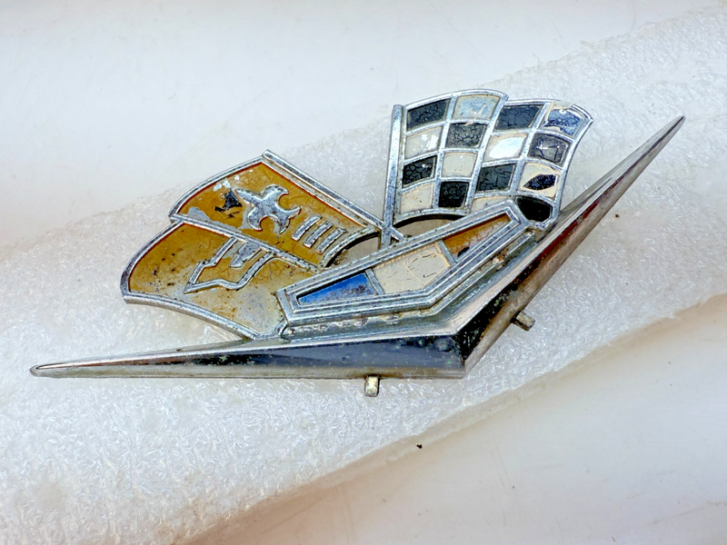 OEM 1962 1963 Chevy Corvette Bowtie Flags Fender Emblem Stingray 3792000 E6-32