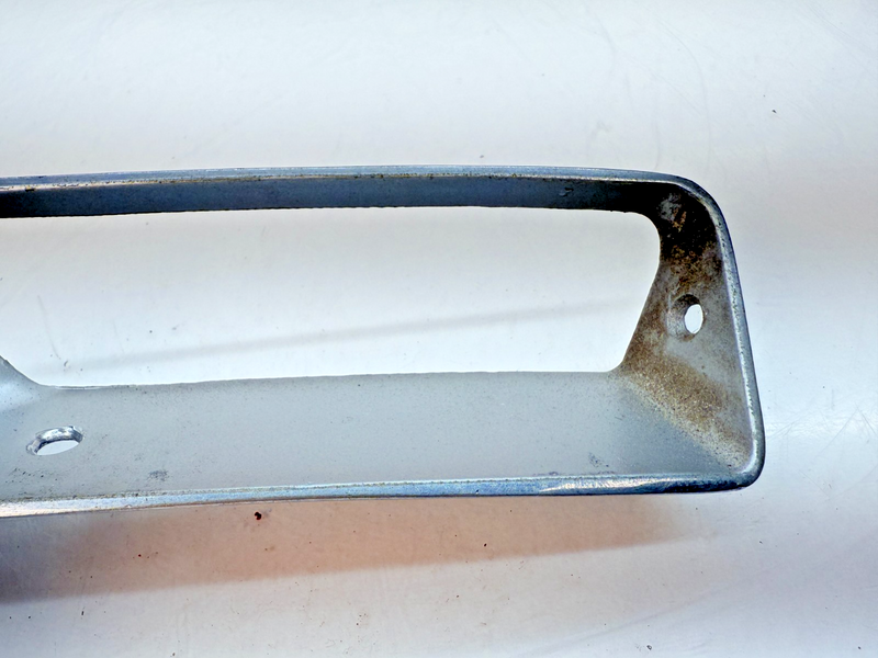 OEM 1968 1969 Corvette LH Side Fender Louver GM 39452487 Drivers Side B83-22