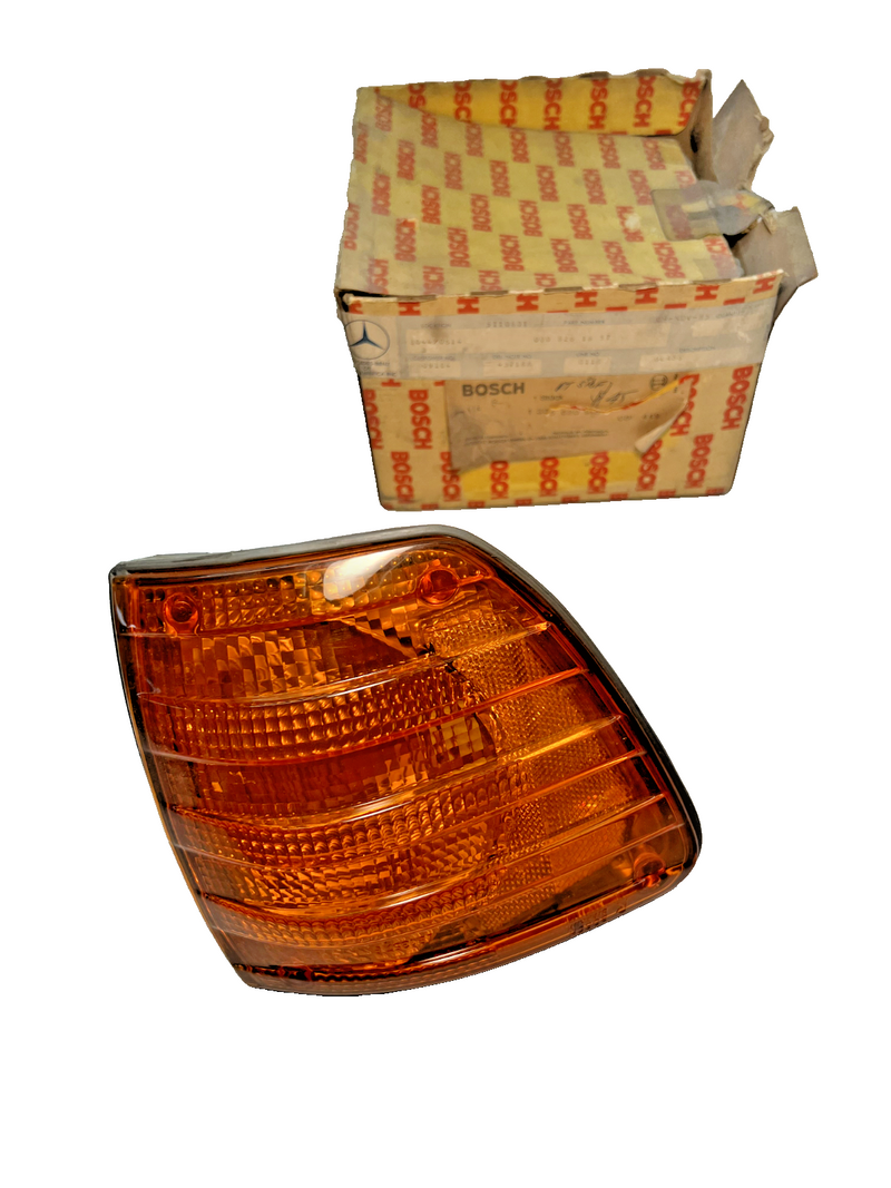 NOS 1973 1980 Mercedes W116 280SE 450SEL RIGHT TURN PARKING TAIL LIGHT C3-7