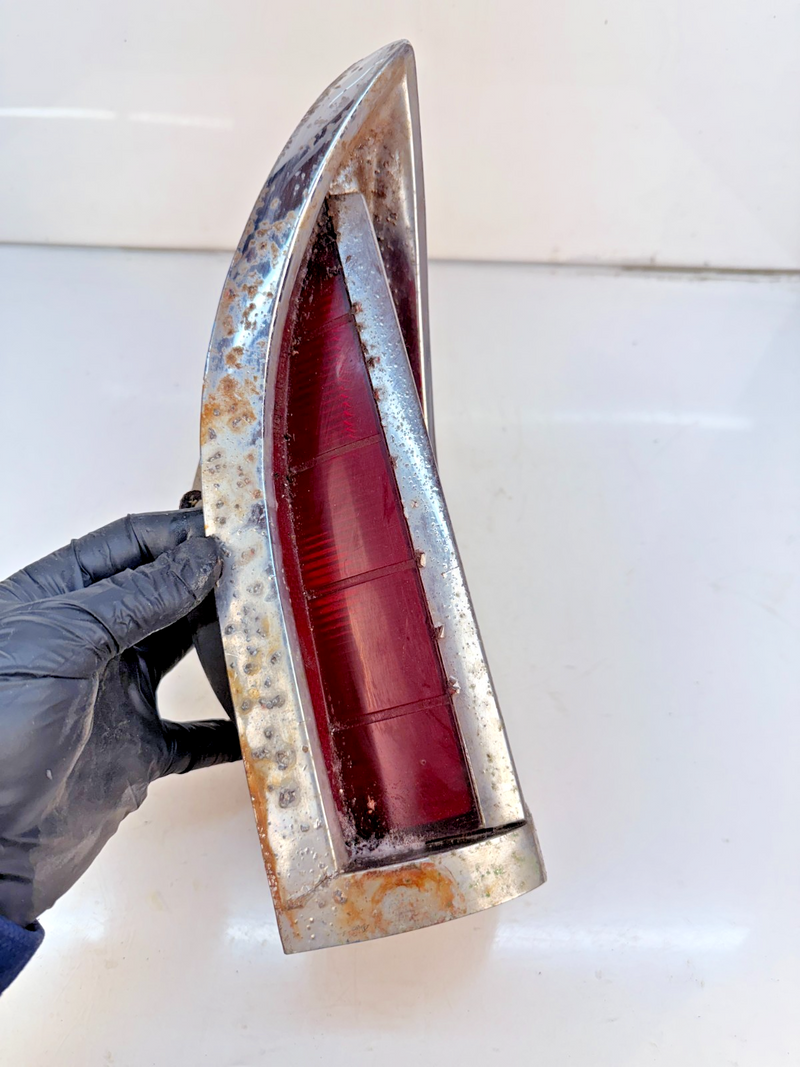 OEM 1960 Oldsmobile 88 98 Right Tail Light & Chrome Trim Guide R3-60 RH C28-2