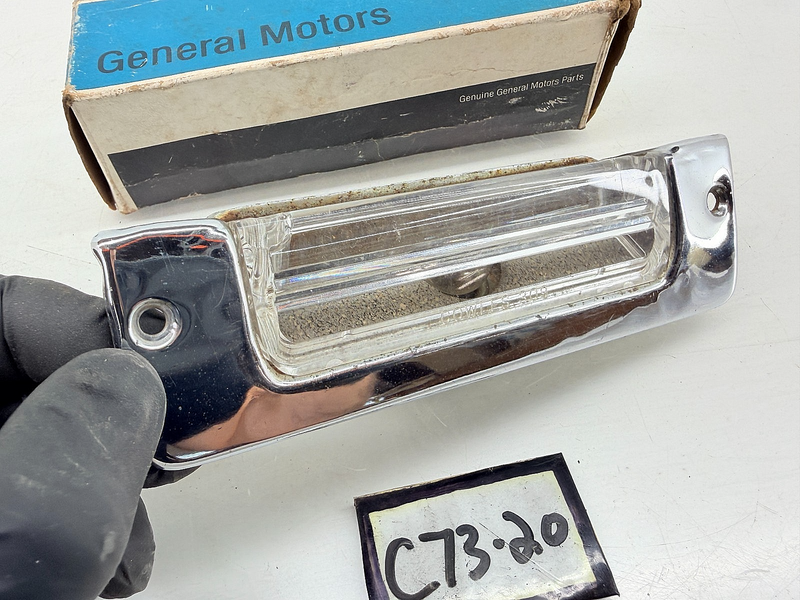 NOS 1957 Chevrolet BelAir 210 Rear License Plate Light Lamp 898309 C73-20
