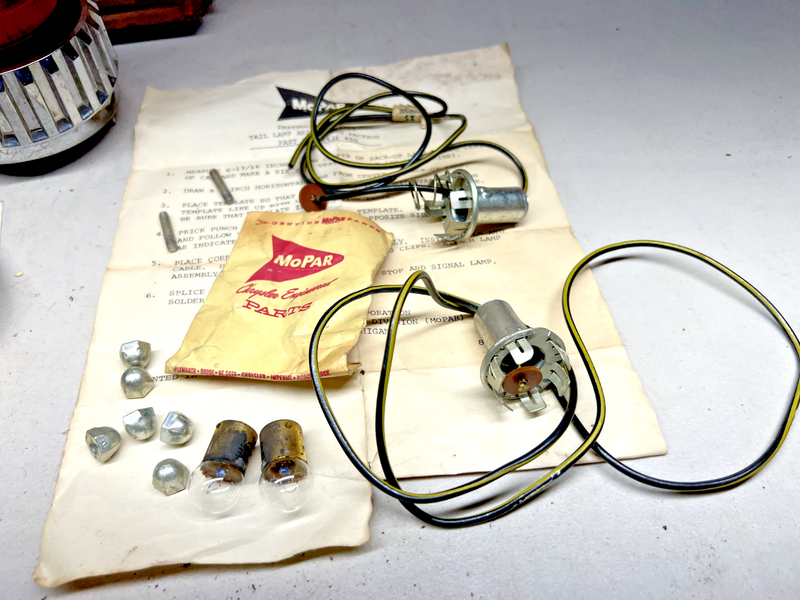 Mopar NOS 1962 Plymouth Belvedere Fury Inner Tail Lamp PKG 2189064 U1C-B6-8