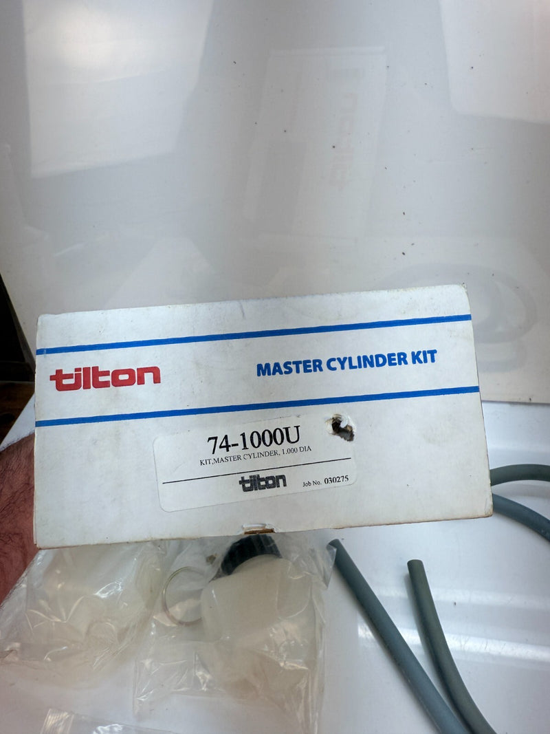 Tilton 74-1000U 74 Series Master Cylinder Kit 1 Inch Bore B69-4