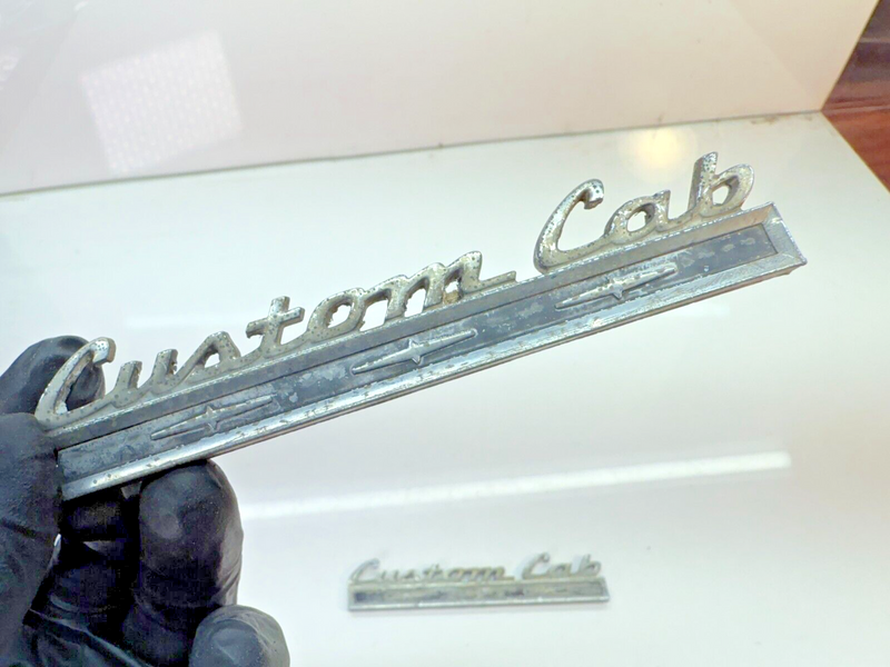 OEM 1968 - 1972 Ford Custom Cab Truck Emblem Badge PAIR Custom B32-173