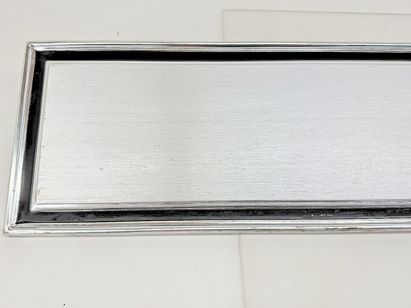 OEM 1981 - 1991  CHEVY K5 BLAZER TRIM PANEL MOLDING TAILGATE BAND U3B-62