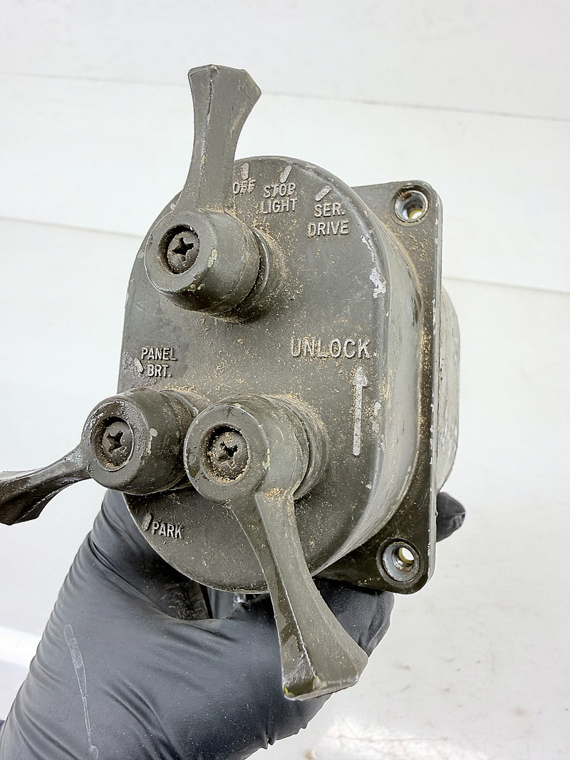 Military Humvee WILLYS Headlamp Headlight Lamp 3 Lever Switch MS 51113-1 C48-37