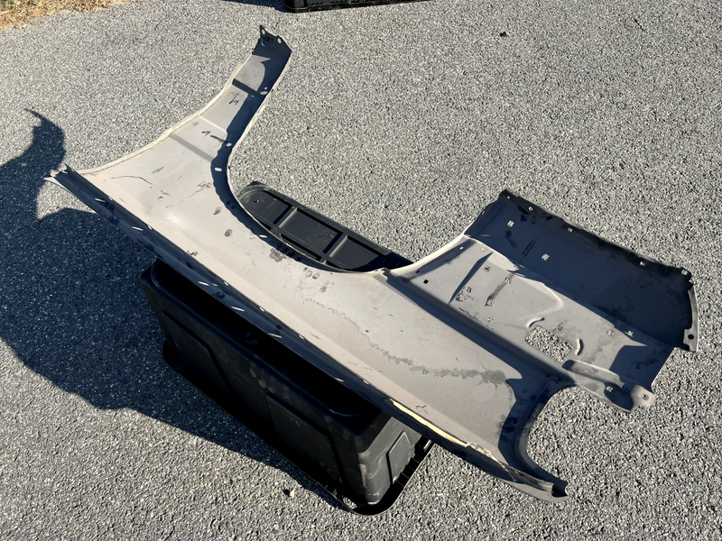 NOS 1989-1991 AUDI 200 Avant Passenger Side Fender 89 90 91