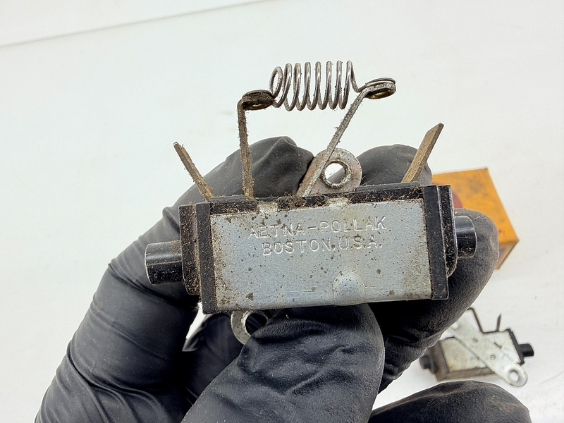 (1) NOS 1953 1954 Chevrolet Pass. Deluxe Heater Defroster Fan Switch 3130005 C75