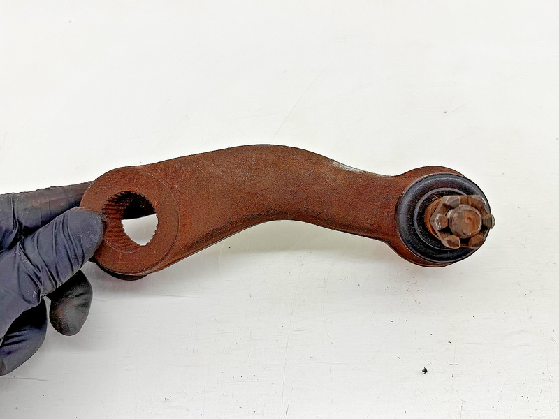 NOS 1972 - 1976 Ford Torino Ranchero Elite Steering Pitman Arm D2OA-3B153 C18-71