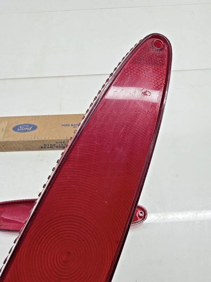 NOS 1960 - 1961 Mercury Comet PAIR of Taillight Lens C1KF-13450C C51-21