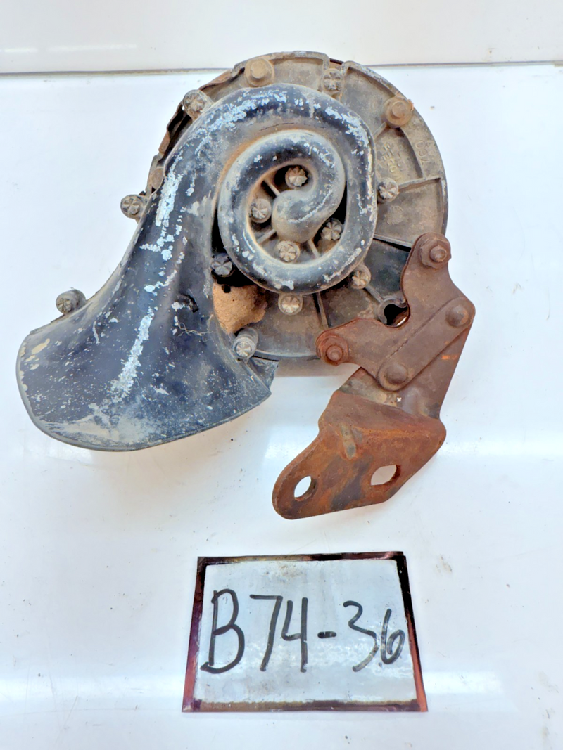 OEM 1955 - 1956 Chevy Corvette Delco Remy Horn 760 B74-36