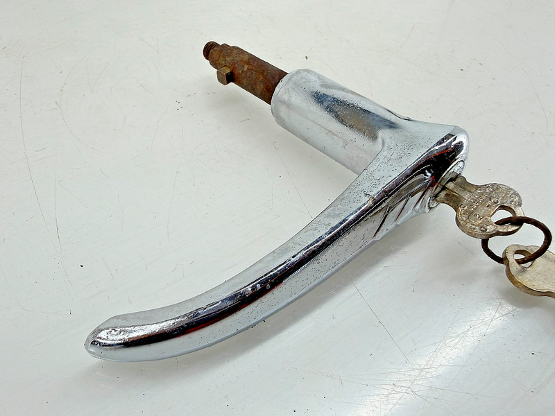 1939 1940 1941 BUICK PONTIAC OLDS REAR TRUNK LID LOCKING HANDLE ROD RAT C34-28