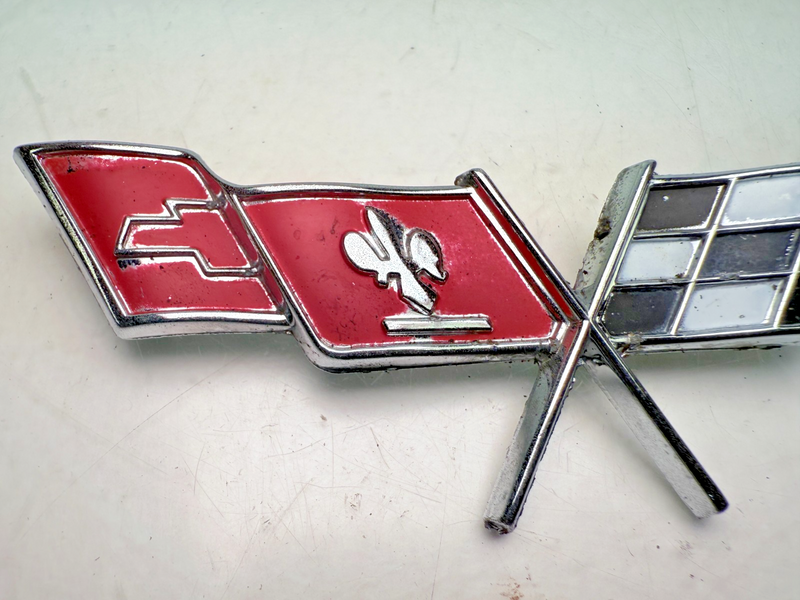OEM 1979 C3 Corvette Gas Door Cross Flag Emblem GM 379935 E7-45