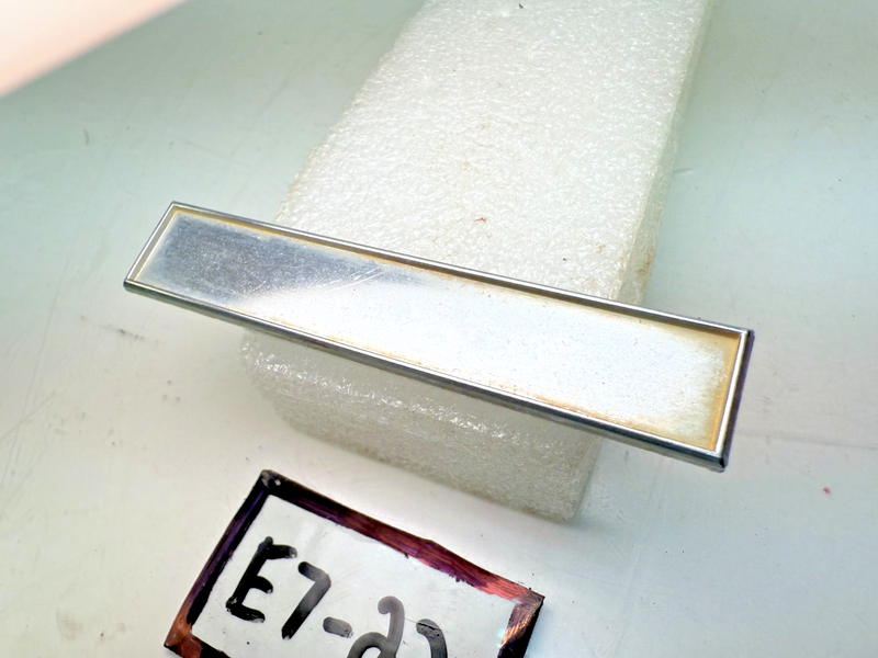 OEM 1970 Plymouth Duster Valiant Fender Emblem Mopar 2963770 E7-22