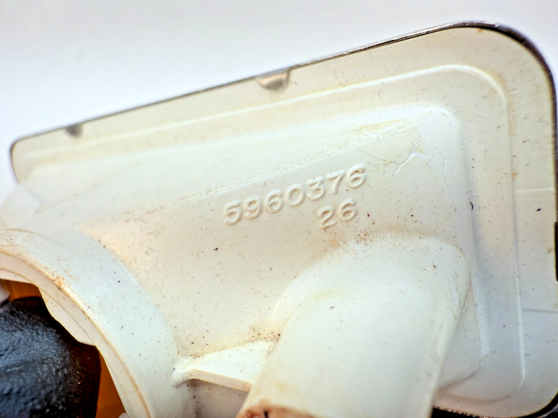 OEM GM 1968 1969 C3 Corvette Front Side Marker Light Lamp Retainer B81-43
