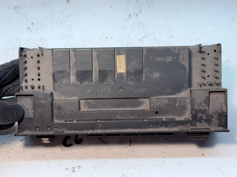 Mercedes W201 Push Button Climate Control Unit 2018300385 201 830 03 85 C6-15