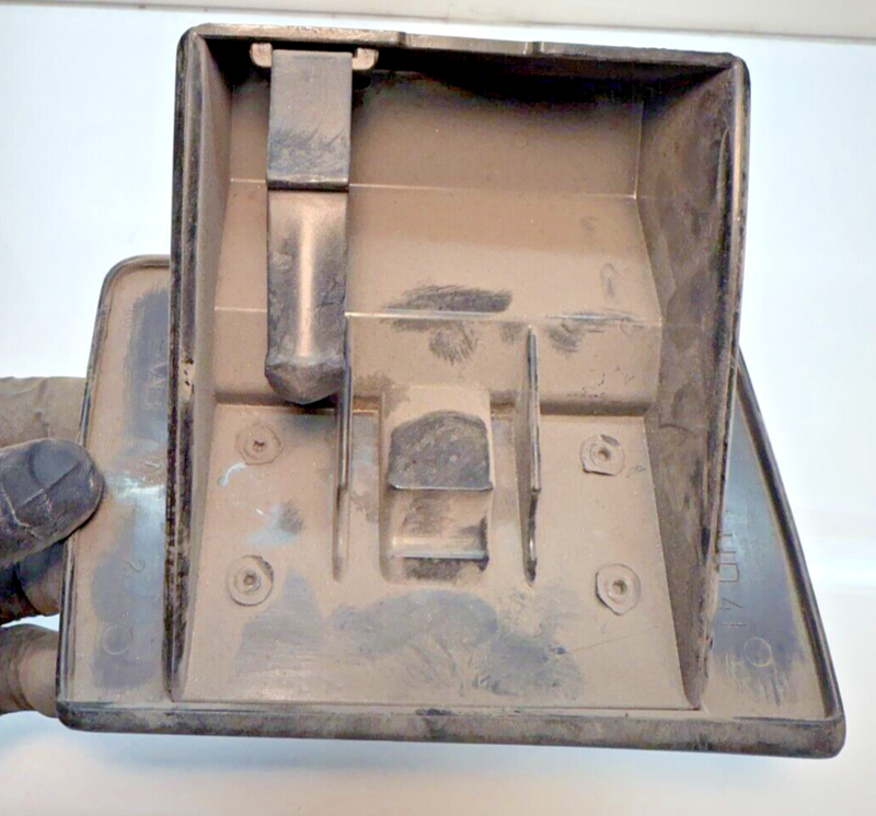 OEM Original 1988 SAAB 900 Ashtray Body Door Black 9716 598 LHD41 88 C15-25