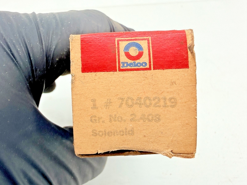NOS 1968 - 1970 Chevy GM Carburetor Idle Stop Solenoid Delco 7040219 C75-16