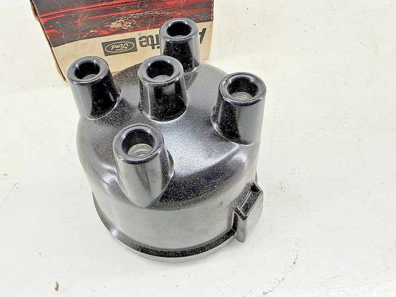 NOS AUTOLITE DHE-156 DISTRIBUTOR CAP D0RY-12106-A FORD 1600 4CYL C77-47