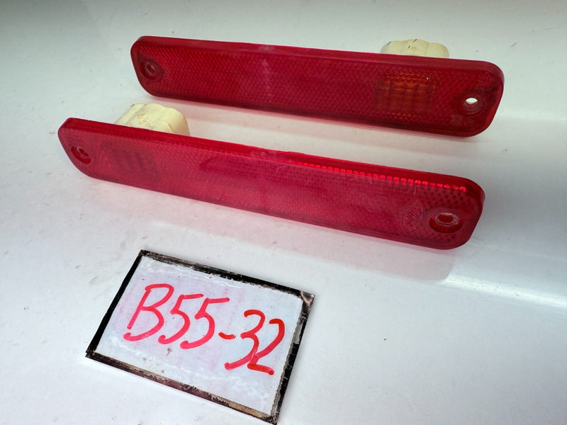 OEM 1973 - 1979 Ford Truck Rear Side Marker Light Pair D3TB-15A428-AA B55-32