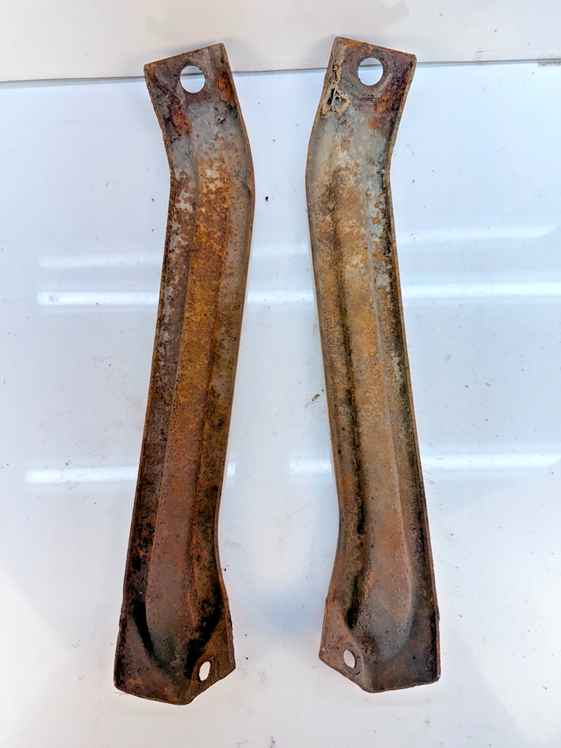 OEM 1960 Chevy Impala Non-Wagon Rear OUTER Bumper Bracket PAIR 60 B71-6