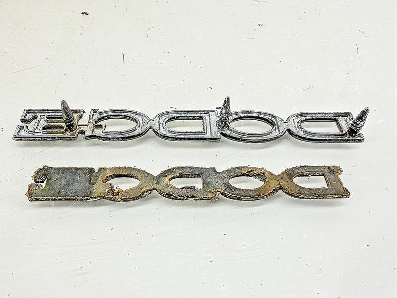 OEM MoPar 1969 Dodge Dart Hood Emblem 69 GT GTS 340 383 440 2898866 E10-49