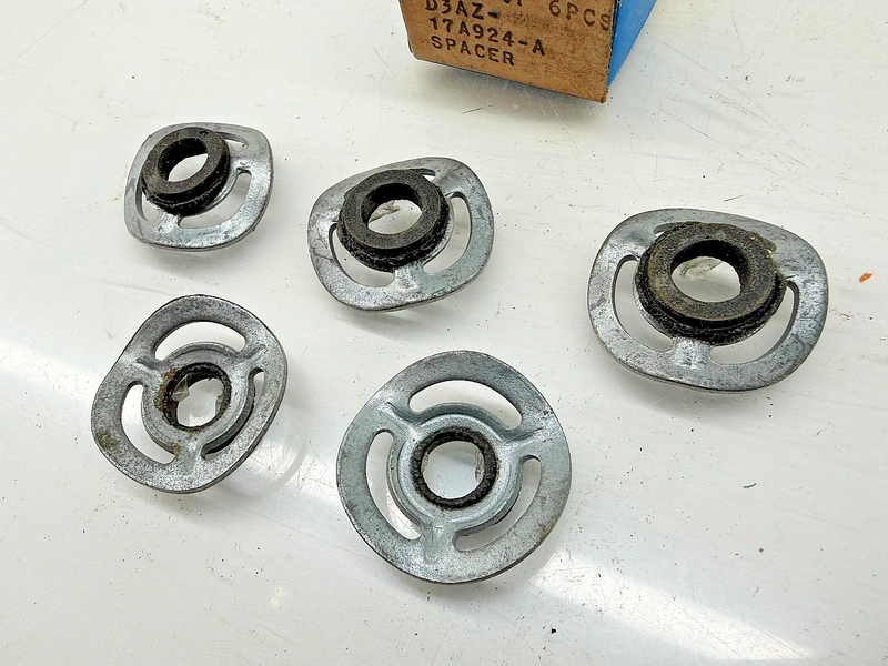 NOS 1973 1974 FORD Galaxie Maverick Torino Bumper Spacers D3AZ-17A924-A C61-24