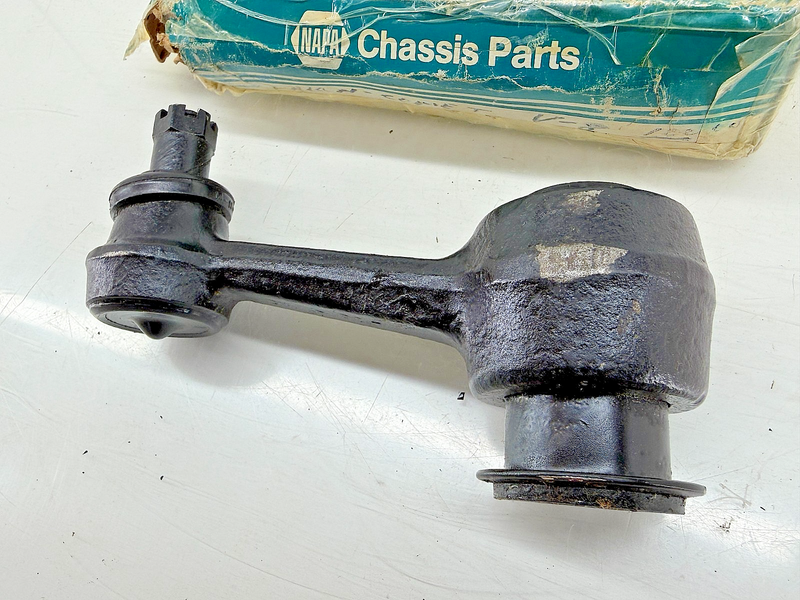 NOS 1963 1964 FORD FALCON COMET V8 POWER STEERING IDLER ARM C3DZ-3352-F C18-56
