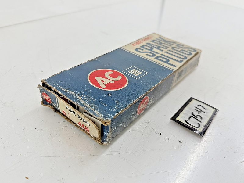 (8) NOS 1958 - 1968 Chevy 348 396 AC 44N Fire Ring Spark Plugs Sleeve C75-47