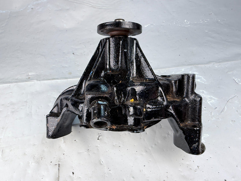 1972 - 1975 CHEVROLET WATER PUMP 307 350 B19-2