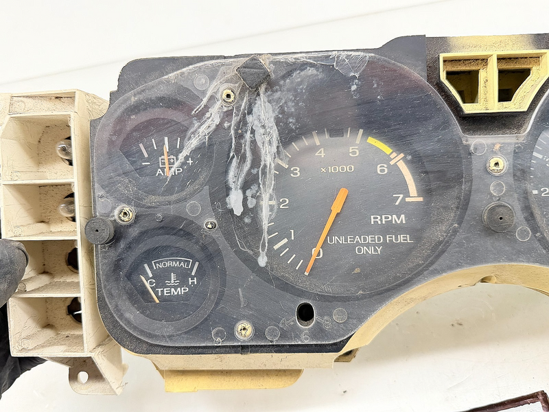 OEM 1979 - 1986 Ford Mustang Instrument Cluster Dash Panel D9ZF-10894-AA C65-18