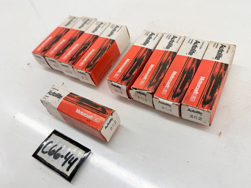 (9) VINTAGE NOS Autolite Ford Spark Plugs A52 B00-12405-A C66-44