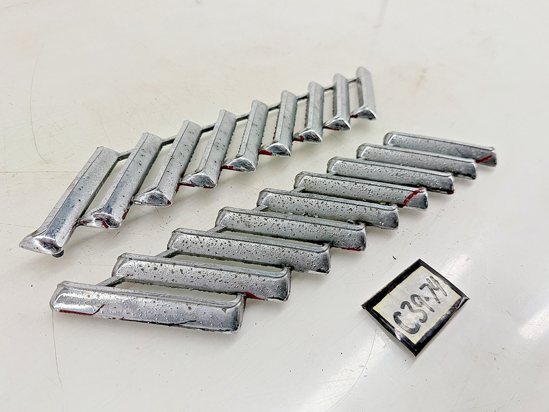 OEM 1955 1956 1957 Thunderbird Fender Hash Markers Trim  BN16228-A BN16229-A C39