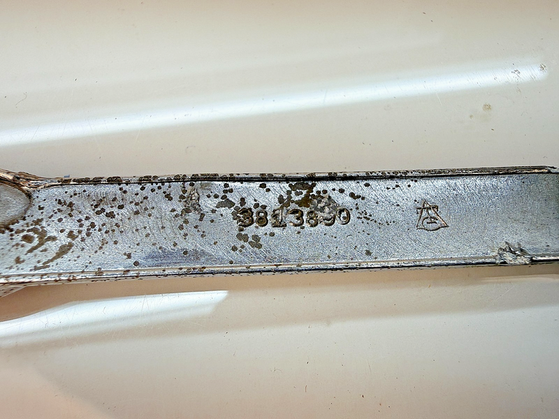 OEM 1962 CHEVROLET IMPALA SS TRUNK LID NAMEPLATE EMBLEM GM 3813890 E8-47